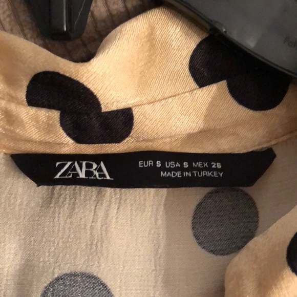 NWOT Zara polka dot silk button down - Picture 3 of 4